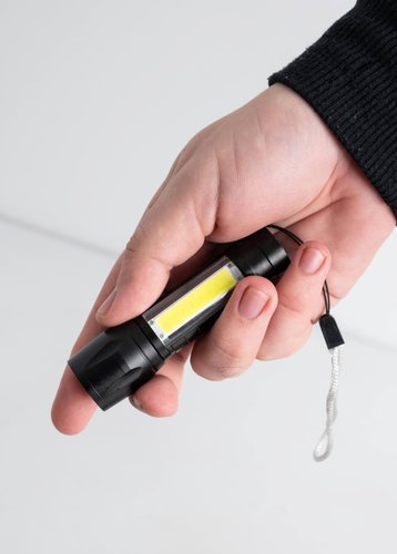 0535 Кишеньковий акумуляторний світлодіодний ліхтар з USB зарядкою (1 од.) - фото 6